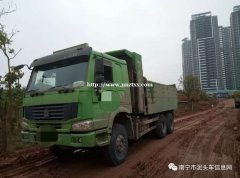 【南宁二手泥头车】2013年12月重汽豪沃--21万