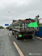 【南宁二手泥头车】2013年6月豪沃325--21.6万