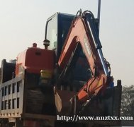 挖机出租并有运输渣土车 欢迎来电