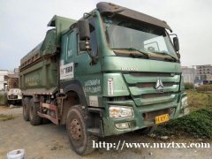 急出豪沃自卸车2017.12私人户5.6米箱
